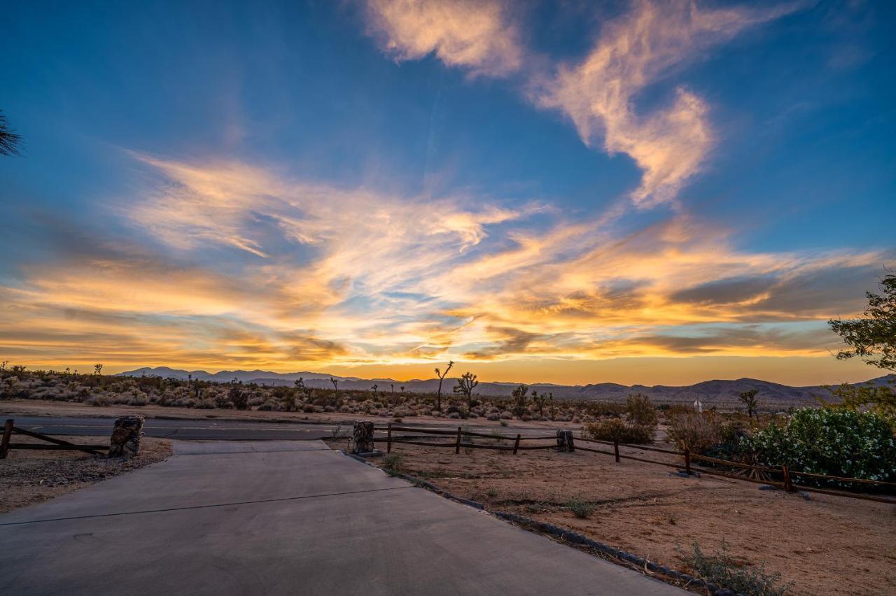 The Stargaze In Joshua Tree - Pool, Hot Tub, Viewsヴィラ エクステリア 写真